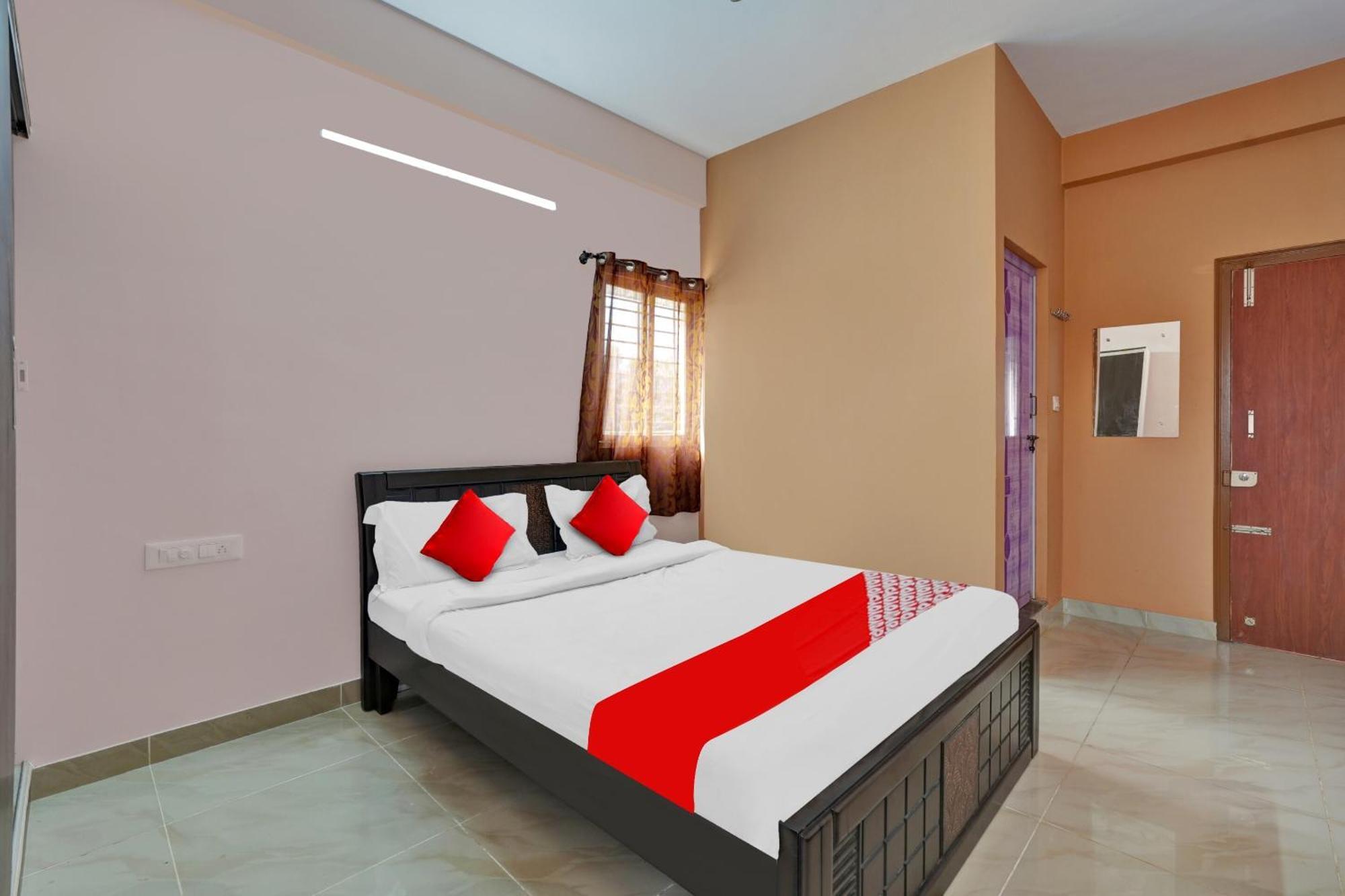 Spot On Sanjay Lodge Yelahanka Exterior foto